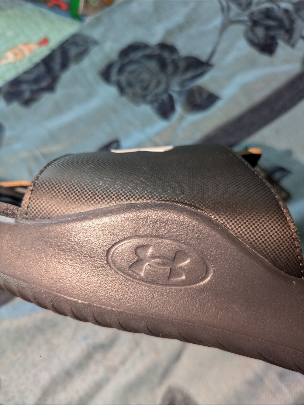 NWT Under Armour Men’s Black Logo Slide Sandals - Picture 3 of 8